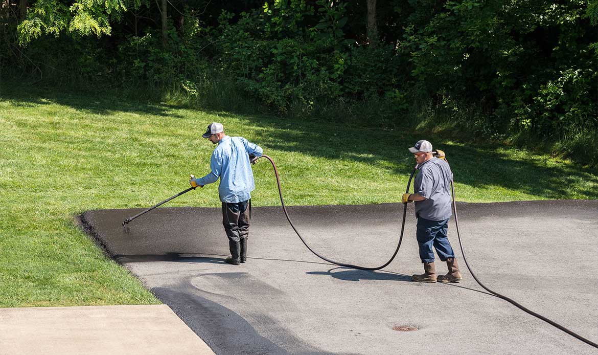 asphalt sealcoating in Memphis